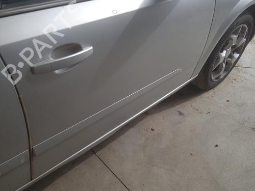 Right front door OPEL ASTRA H (A04) 1.9 CDTI (L48) | BP21281709C3 