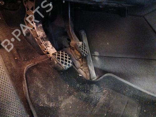 Used Clutch pedal VW GOLF V (1K1) 2.0 TDI (170 hp) 30338820