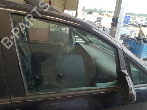 front-right-door-window-opel-zafira-a-mpv-t98-1999-2000-2001-2002-2003-2004-2005-2006-27092079 main image