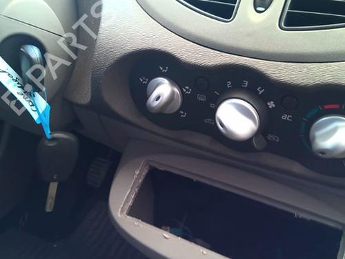 Climate control RENAULT TWINGO II (CN0_) 1.2 16V (CN0K, CN0V, CN0A) | BP39422968I5 - Image 4