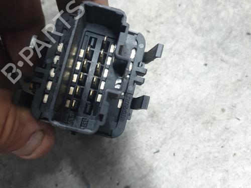 Used Left front window switch Left front window switch 38456598 38456598