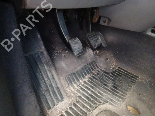 Used Clutch pedal RENAULT SCÉNIC II (JM0/1_) 1.5 dCi (JM1E, JM16) (106 hp) 32671410