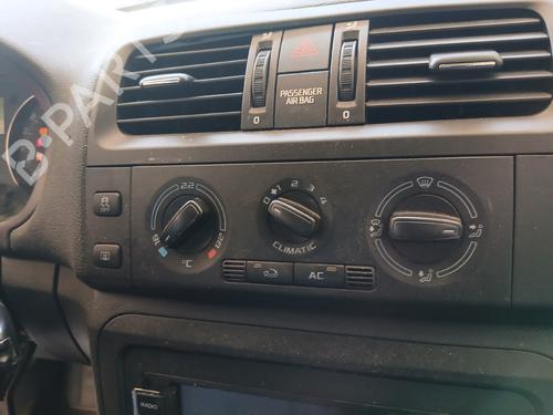 Climate control SKODA FABIA II (542) 1.2 TDI | BP38290675I5 - Image 2