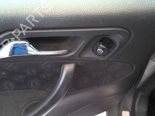 Used Left rear window switch Left rear window switch MERCEDES-BENZ C-CLASS T-Model (S203) C 220 CDI (203.206, 203.208) (143 hp) 39937811 39937811