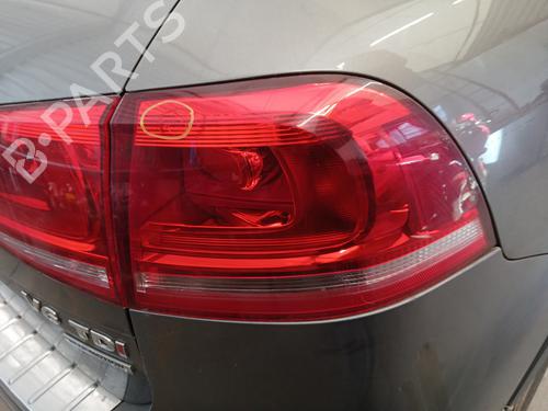 right-taillight-vw-touareg-7p5-7p6-2010-2011-2012-2013-2014-2015-2016-2017-2018-32315157 main image