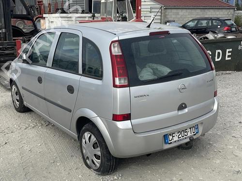 Rear fog light OPEL MERIVA A MPV (X03) 1.7 CDTI (E75) | BP20886121C37 