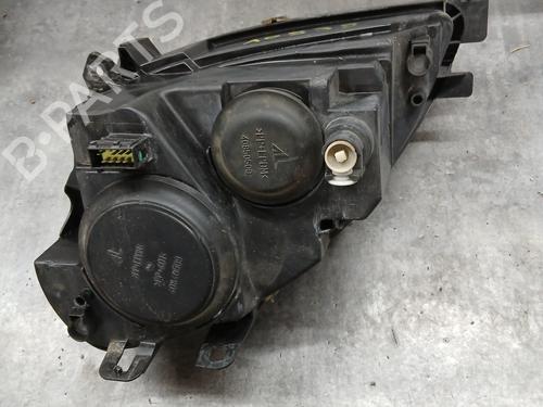 Right headlight CITROËN XSARA (N1) 2.0 HDi 90 | BP30490701C29 