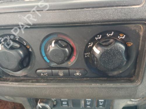 Climate control NISSAN NAVARA NP300 (D40) 2.5 dCi 4WD (D40TT, D40T, D40M, D40BB) | BP30126315I5