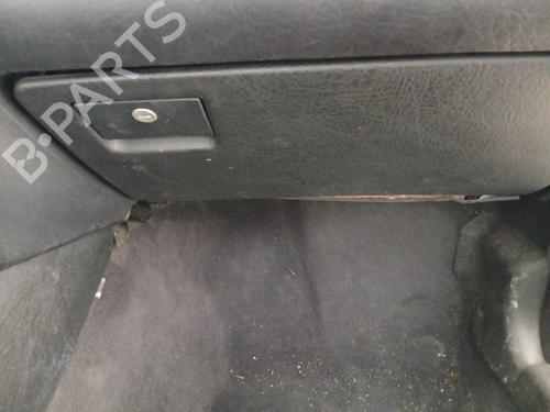Guantera Guantera AUDI 80 B4 Saloon (8C2) 1.9 TDI (90 hp) 29528663 29528663