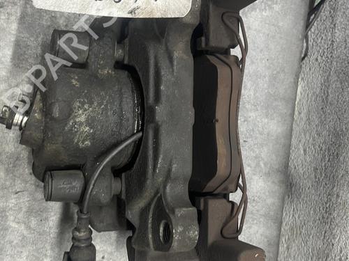 Used Left front brake caliper Left front brake caliper VW TOURAN (1T1, 1T2) 1.9 TDI (100 hp) 33709566 33709566