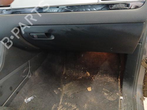 glove-box-vw-touareg-7p5-7p6-2010-2011-2012-2013-2014-2015-2016-2017-2018-32315177 main image