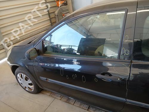 Used Left front door RENAULT CLIO III (BR0/1, CR0/1) 1.5 dCi (BR17, CR17) (86 hp) 29307306