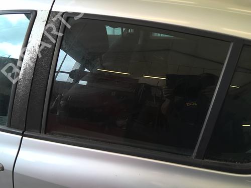 rear-left-door-window-renault-clio-iii-br01-cr01-2005-2006-2007-2008-2009-2010-2011-2012-2013-2014-38637353 main image