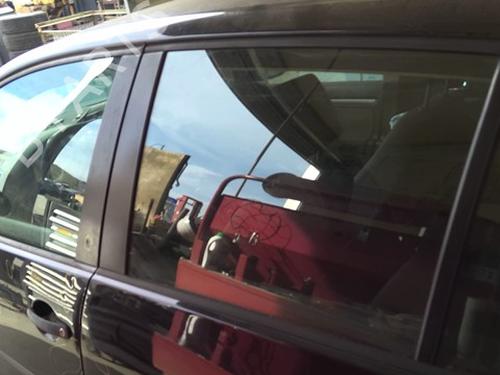 Used Rear left door window Rear left door window 39459750 39459750
