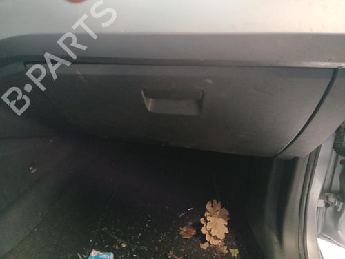 glove-box-seat-ibiza-v-kj1-kjg-2017-32164036 main image
