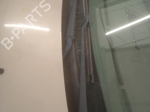 Used Front windshield wiper arm FORD FUSION (JU_) 1.4 TDCi (68 hp) 22131624