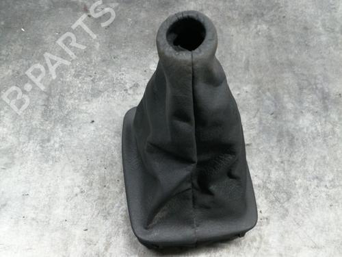 Used Shift knob PEUGEOT 206 Hatchback (2A/C) 1.4 i (75 hp) 24431580