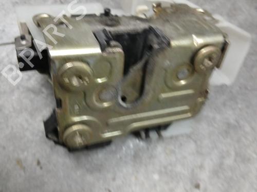 Cerradura puerta delantera derecha RENAULT MEGANE I Classic (LA0/1_) 1.4 16V (LA0D, LA1H, lA0W, LA10) | BP30752065C97