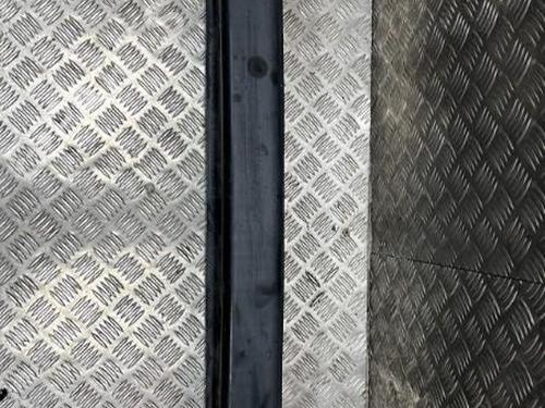Used Front bumper reinforcement VW POLO (9N_, 9A_) 1.4 TDI (80 hp) 20882297