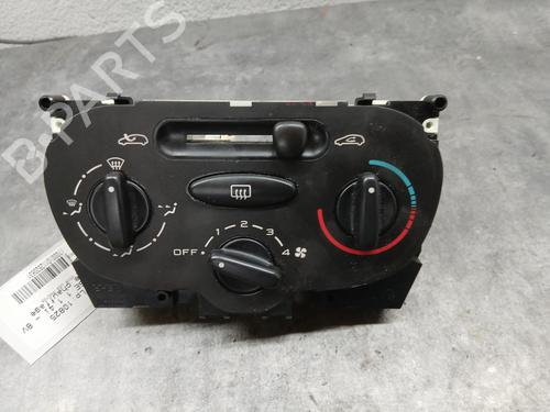 Airco bedieningspaneel PEUGEOT 206 Hatchback (2A/C) 1.4 i (75 hp) 29186349