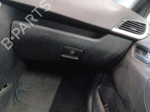 Used Glove box PEUGEOT 207 (WA_, WC_) 1.6 HDi (90 hp) 31669864