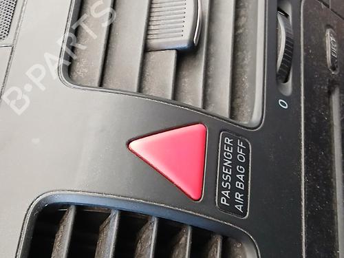 Warning switch VW GOLF V (1K1) 1.9 TDI | BP38258785I22 - Image 2