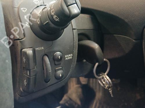 steering-column-stalk-renault-clio-iii-br01-cr01-2005-2006-2007-2008-2009-2010-2011-2012-2013-2014-32065235 main image