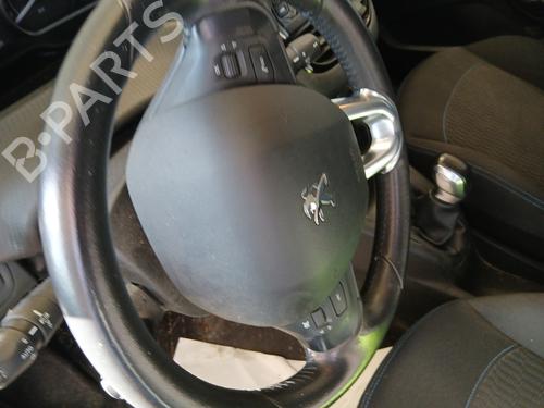 Used Steering wheel Steering wheel PEUGEOT 208 I (CA_, CC_) 1.2 VTI 82 (82 hp) 31883593 31883593