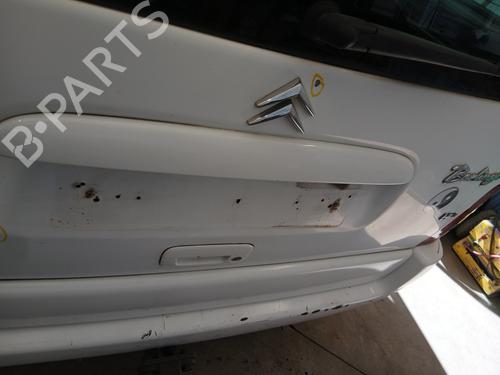 Używane Listwa klapy tylnej / bagażnika CITROËN BERLINGO / BERLINGO FIRST Box Body/MPV (M_) 2.0 HDI 90 (MBRHY, MCRHY) (90 hp) 29912887