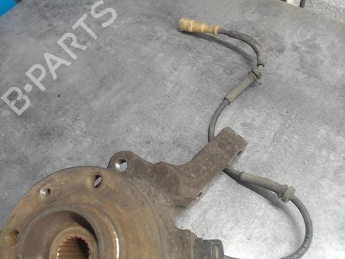 Used Left front steering knuckle Left front steering knuckle RENAULT CLIO II (BB_, CB_) 1.9 dTi (B/CB0U) (80 hp) 20880236 20880236