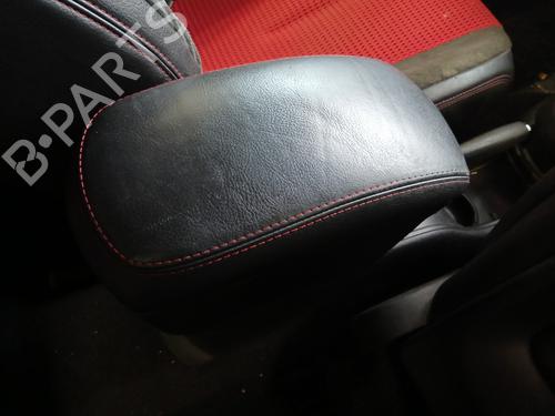 Armlæn CITROËN C4 Coupe (LA_) 2.0 HDi (136 hp) 32269955