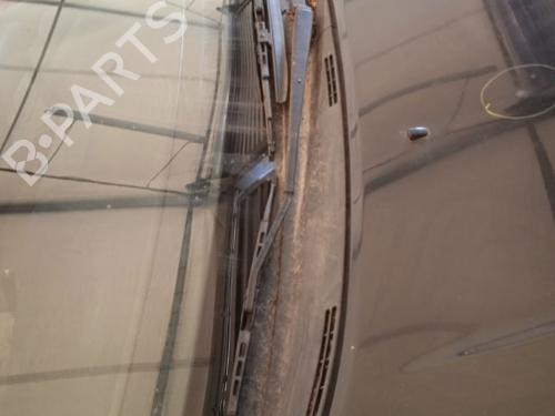 Used Front windshield wiper arm TOYOTA AVENSIS (_T25_) 2.4 VVT-i (AZT251_, AZT251R) (163 hp) 21279123