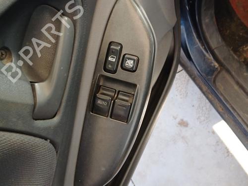 Used Left front window switch Left front window switch TOYOTA YARIS (_P1_) 1.4 D-4D (NLP10_, NLP10R) (75 hp) 33116283 33116283