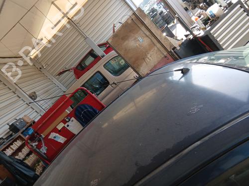 Antenne/Base TOYOTA YARIS (_P1_) 1.4 D-4D (NLP10_, NLP10R) (75 hp) 33116266