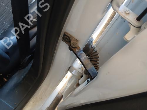 Dørhængsel/Dørbegrænser Dørhængsel/Dørbegrænser PEUGEOT 2008 I (CU_) 1.2 THP 110 / PureTech 110 (110 hp) 36414839 36414839