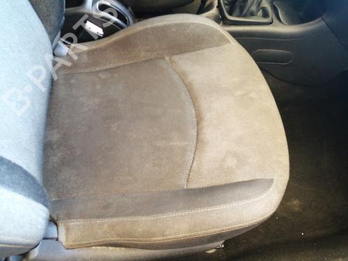 Used Right front seat PEUGEOT 206 Hatchback (2A/C) 1.4 i (75 hp) 27586195