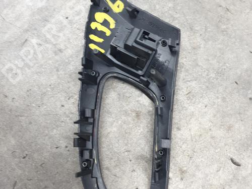 Used Right front window switch Right front window switch 38456589 38456589