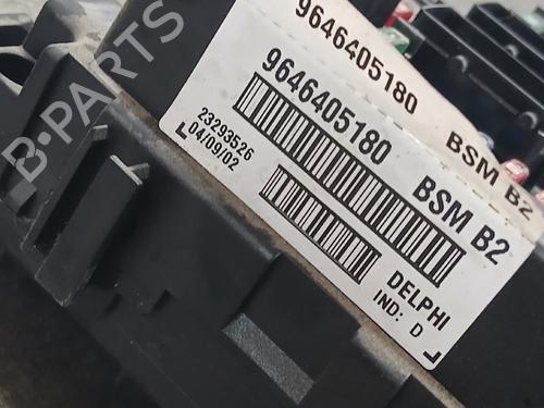 Used Fuse box Fuse box 36683625 36683625