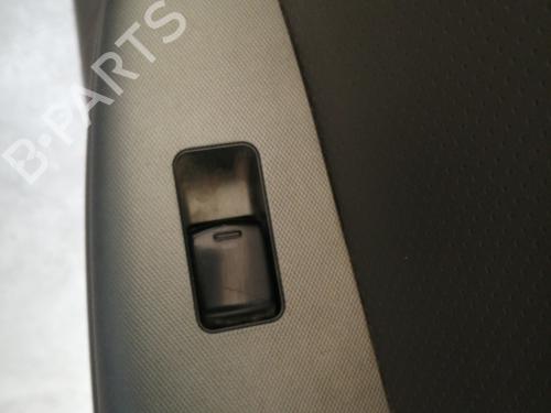 Used Right front window switch NISSAN NOTE (E11, NE11) 1.5 dCi (86 hp) 26497930
