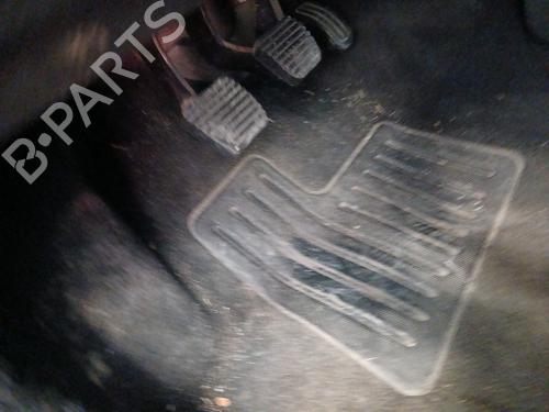 Used Clutch pedal PEUGEOT 206 Hatchback (2A/C) 2.0 HDI 90 (90 hp) 31642197