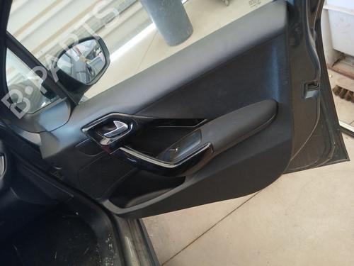 Front right window mechanism PEUGEOT 208 I (CA_, CC_) 1.2 VTI 82 | BP28621977C23