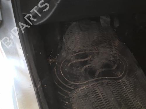 Used Clutch pedal Clutch pedal PEUGEOT 206 Hatchback (2A/C) 1.4 i (75 hp) 40537710 40537710