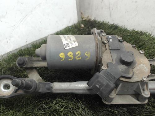 Used Front wiper motor OPEL CORSA D (S07) 1.3 CDTI (L08, L68) (75 hp) 20884544