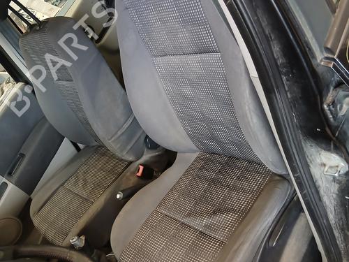 Sæde venstre fortil Sæde venstre fortil RENAULT MODUS / GRAND MODUS (F/JP0_) 1.5 dCi (FP0D, JP0D) (82 hp) 36010246 36010246