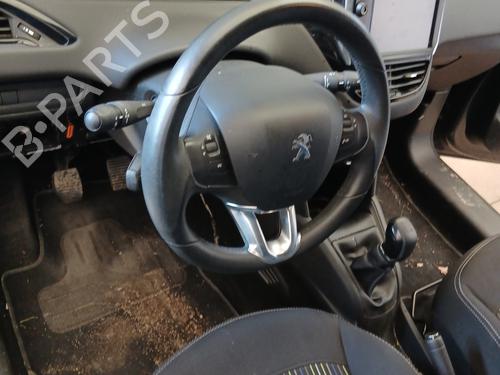Used Steering wheel PEUGEOT 208 I (CA_, CC_) 1.2 VTI 82 (82 hp) 28621997
