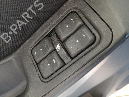 Interrupteur de vitre avant gauche OPEL MERIVA A MPV (X03) 1.7 CDTI (E75) | BP29940404I27 