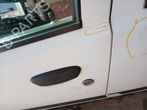 Porta frente esquerda FIAT PUNTO (188_) 1.2 60 (188.030, .050, .130, .150, .230, .250) (60 hp) 32176213