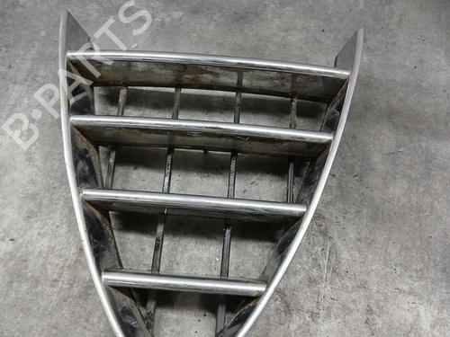 Used Grille ALFA ROMEO 156 Sportwagon (932_) 2.0 16V T.SPARK (932A2) (155 hp) 31289628