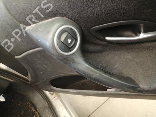 Used Right front window switch Right front window switch RENAULT LAGUNA II Grandtour (KG0/1_) 1.9 dCi (125 hp) 27721131 27721131