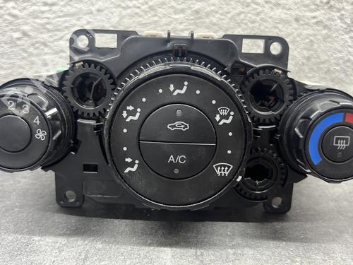 Climate control FORD FIESTA VI (CB1, CCN) 1.4 TDCi | BP27895151I5 